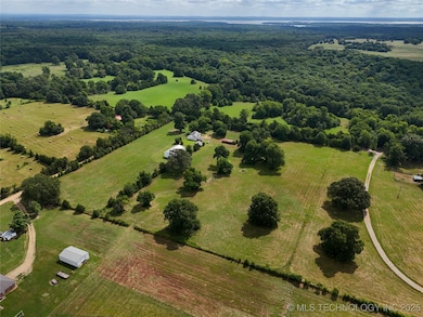 652 N 4230 Rd, Hugo, OK 74743 - photo 2