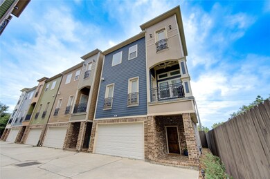 609 Rutland St unit D, Houston, TX 77007 - photo 2