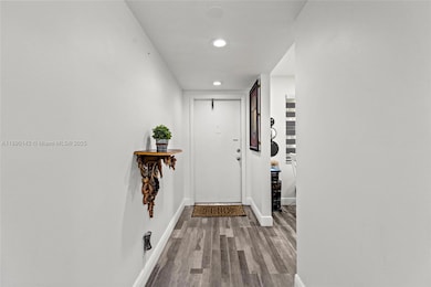 Sunrise Lakes Phase 4 unit 202, Sunrise, FL 33322 - photo 5