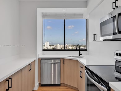 The Waverly at South Beach unit 1511, Miami Beach, FL 33139 - photo 2