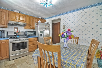 4 Sloan Cir, Randolph, MA 02368 - photo 7