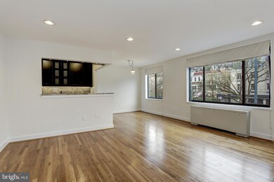 5112 Macarthur Blvd NW unit 303, Washington, DC 20016 - photo 2