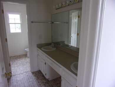 2404 Wedgewood Cir unit Ci, Winterville, NC 28590 - photo 7