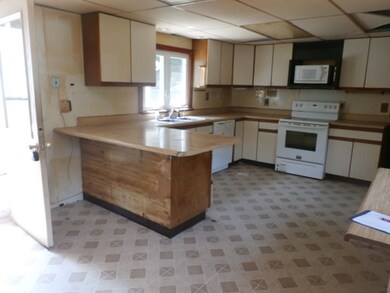 49 Pine St, Abington, MA 02351 - photo 7