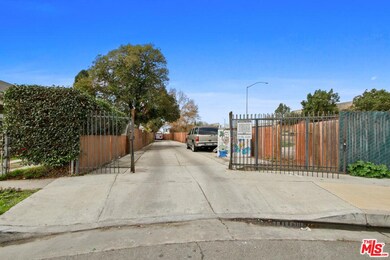 11688 S Central Ave, Los Angeles, CA 90059 - photo 3
