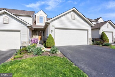 314 Hill St, Mount Joy, PA 17552 - photo 2