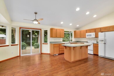 9206 165th Ave SW, Longbranch, WA 98351 - photo 6