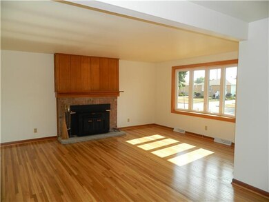 Living Room WITH WOODBURNING FIREPLACE & NEW BAY W
