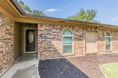2013 Memphis Dr, Bedford, TX 76022 - photo 3