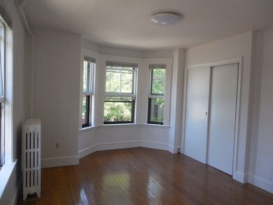 9 Kinnaird St unit 2, Cambridge, MA 02139 - photo 3