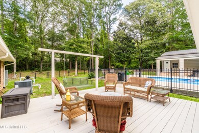 136 Clinton Dr-6