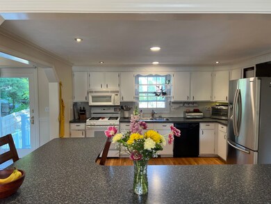 9 Watson St, Nashua, NH 03064 - photo 4