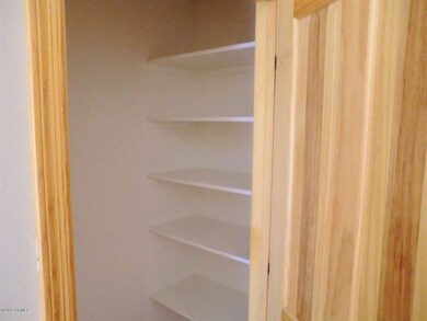WALK IN PANTRY