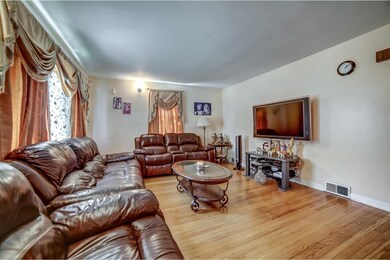 16 S Malin Rd, Broomall, PA 19008 - photo 3