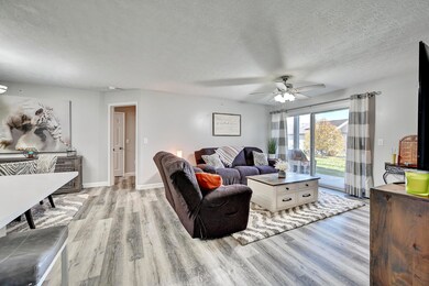 2316 Sawmill Ct unit 102, Burlington, KY 41005 - photo 4