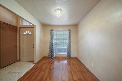 8818 Wild Basin Dr, Houston, TX 77088 - photo 6