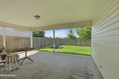 122 Ocho Rios Ln, Scott, LA 70583 - photo 3