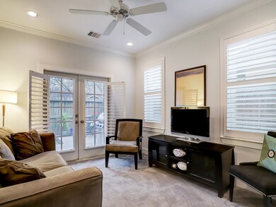 2512 Gostick St, Houston, TX 77008 - photo 5