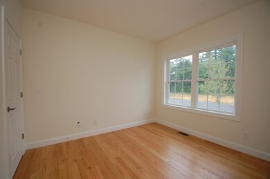 12 Angel Point Cir unit 20B, Goffstown, NH 03045 - photo 6