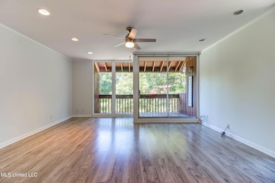 229 Lakeside Villa (2)