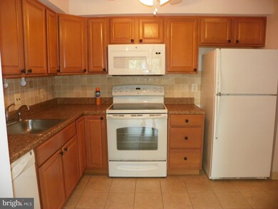 3225 Sayre Dr, Princeton, NJ 08540 - photo 7