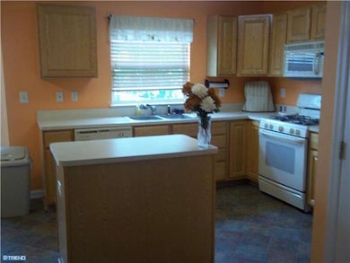 17 Yorktown Ct, Woodbury, NJ 08096 - photo 5