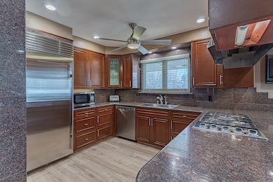 711 E Greenview Rd, Itasca, IL 60143 - photo 7