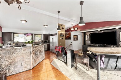 12235 SE 199th St, Renton, WA 98058 - photo 4