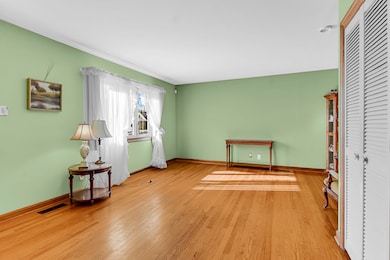 3346 Bernice Rd, Lansing, IL 60438 - photo 7