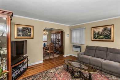 78-37 267th St, Glen Oaks, NY 11004 - photo 7