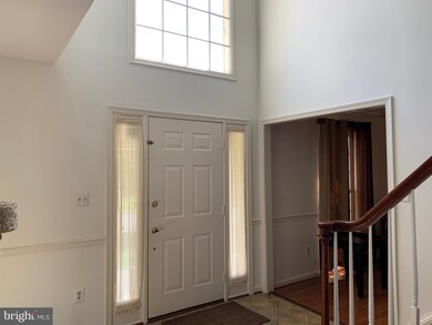 8619 Oak Chase Cir, Fairfax Station, VA 22039 - photo 2