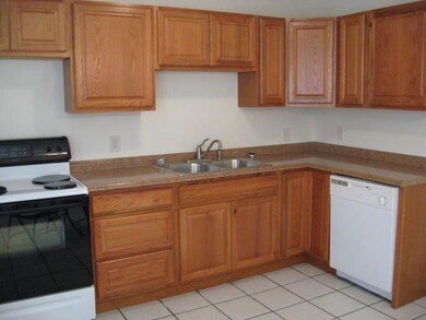 Dishwasher and range included