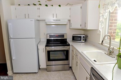 15615 Dorset Rd unit 103, Laurel, MD 20707 - photo 6