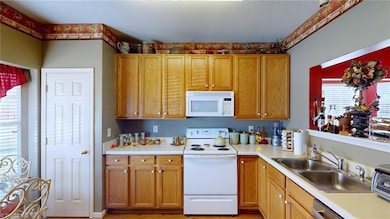 302 Brittany Way, Archdale, NC 27263 - photo 3