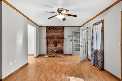 109 W Cline St, Aurora, MO 65605 - photo 7