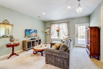 006_LIVING ROOM