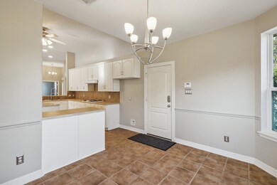 19919 Stone Lake Cir, Tomball, TX 77377 - photo 5