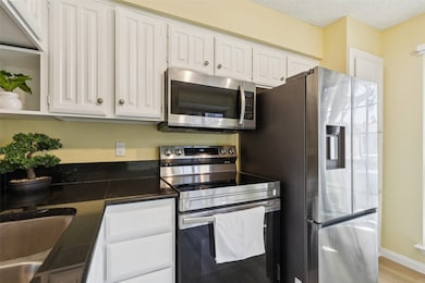 5200 Martel Ave unit 16C, Dallas, TX 75206 - photo 6