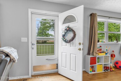 07-927-Fields-Rd-WindowStill-Real-Estate