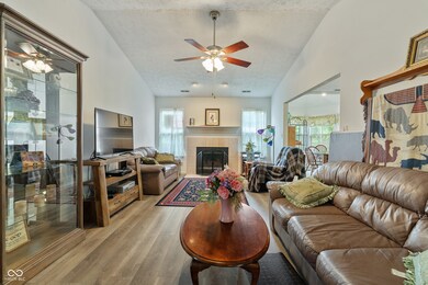 81 Beech Ct, Whiteland, IN 46184 - photo 5