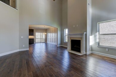 HH3 WE Living Rm to Dining