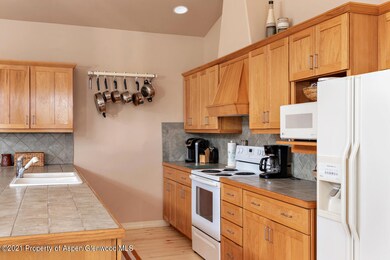 ElkRunRd_014