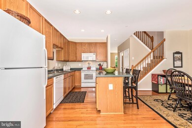 8044 Pennington Dr, Laurel, MD 20724 - photo 4