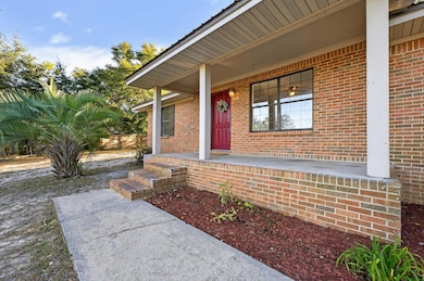 552 Roberts Dr, Defuniak Springs, FL 32433 - photo 2