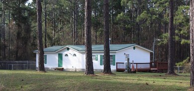 143 Pine Hill Cir, Enigma, GA 31749 - photo 2