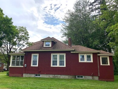 8 Myrtle St, Gill, MA 01354 - photo 5