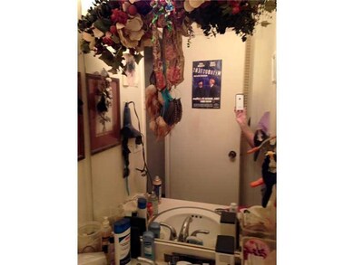 Other. Second sink in dressing area, perfect for s