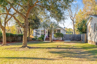 1522 N Avalon Cir, Charleston, SC 29407 - photo 3