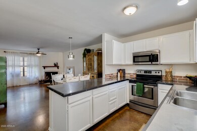 Kitchentoliving