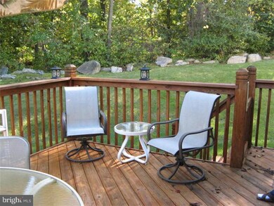 541 Jason Dr, Southampton, PA 18966 - photo 5